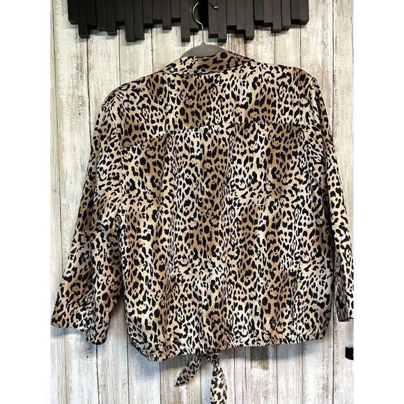 NWOT Chico's Animal Print Blouse Size 3 No Iron, Elastic @ Back & Front Tie - Picture 7 of 7